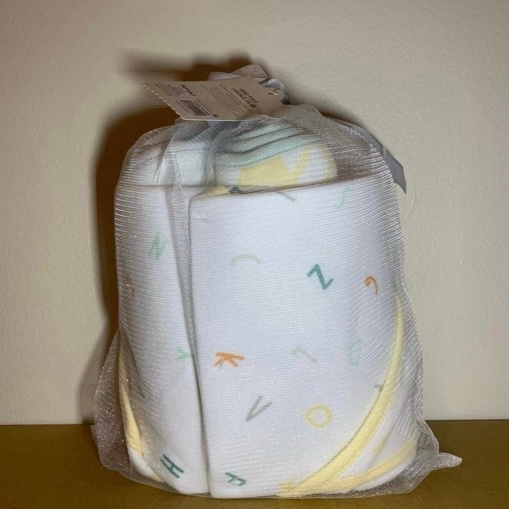 Cloud Island Hooded Towels and Washcloths Set
